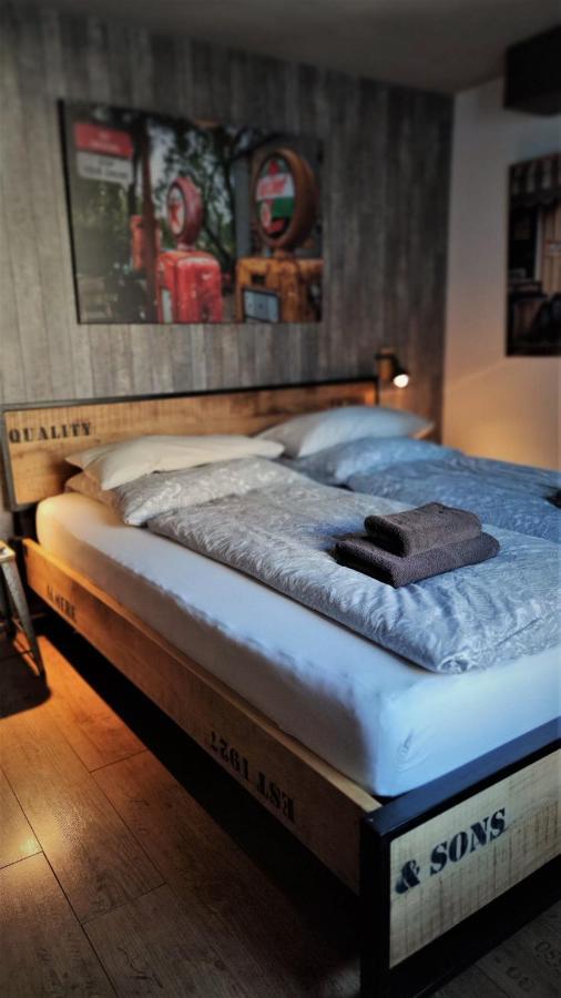 Roastineer Hotel Battenberg  Eksteriør billede