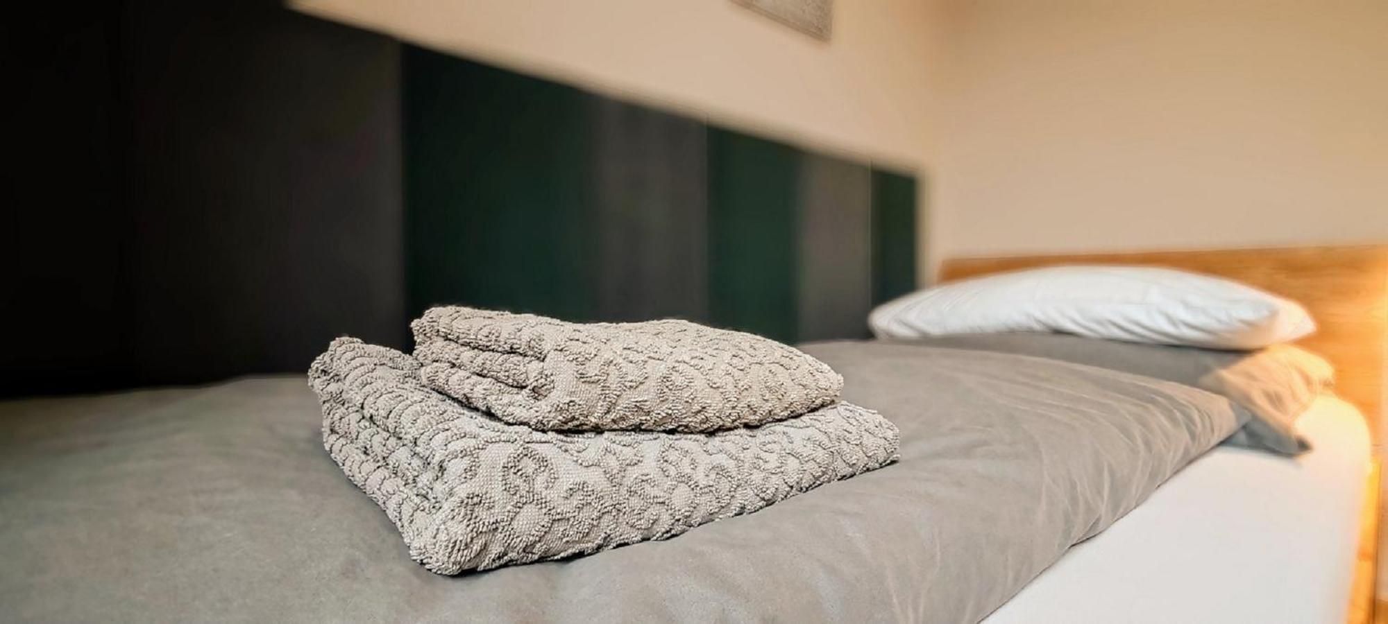 Roastineer Hotel Battenberg  Eksteriør billede