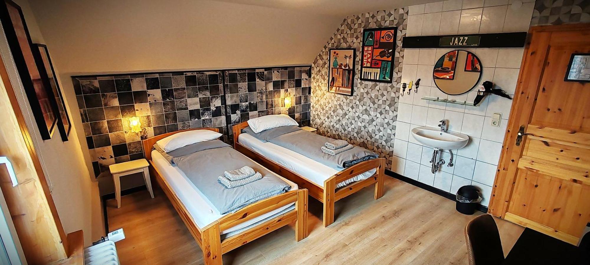 Roastineer Hotel Battenberg  Eksteriør billede